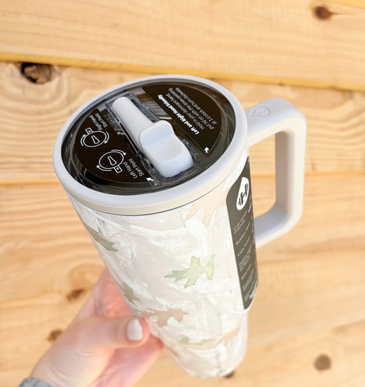 Camo HydroJug 32 oz Traveler Tumbler: Camouflage
