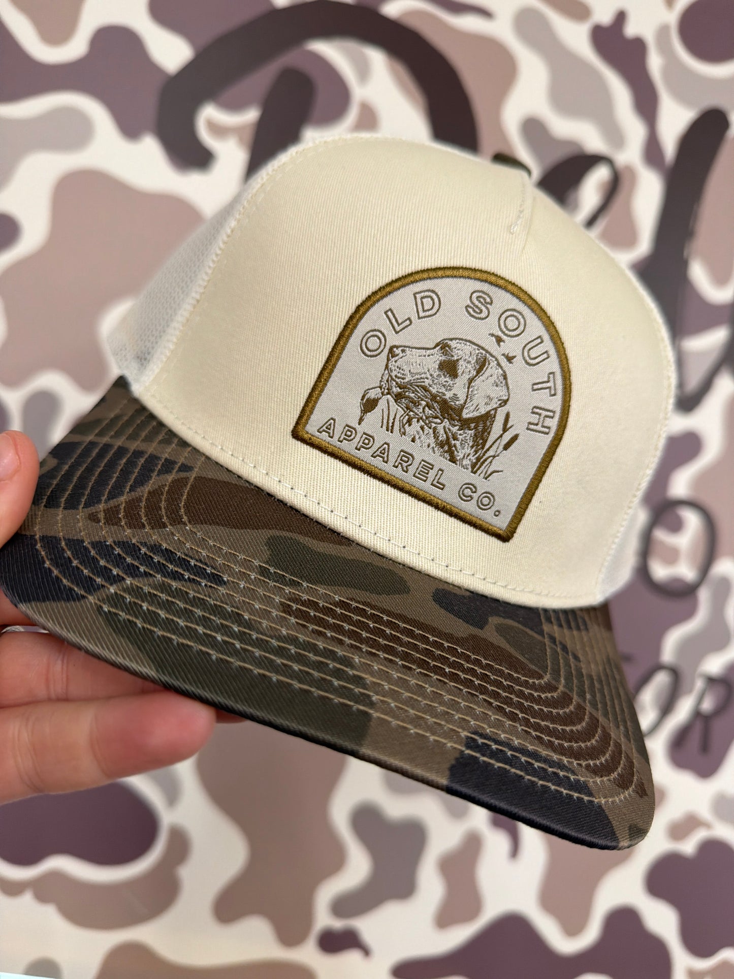 Old South Hunting Dog - Trucker Hat - Creme/Thicket Camo
