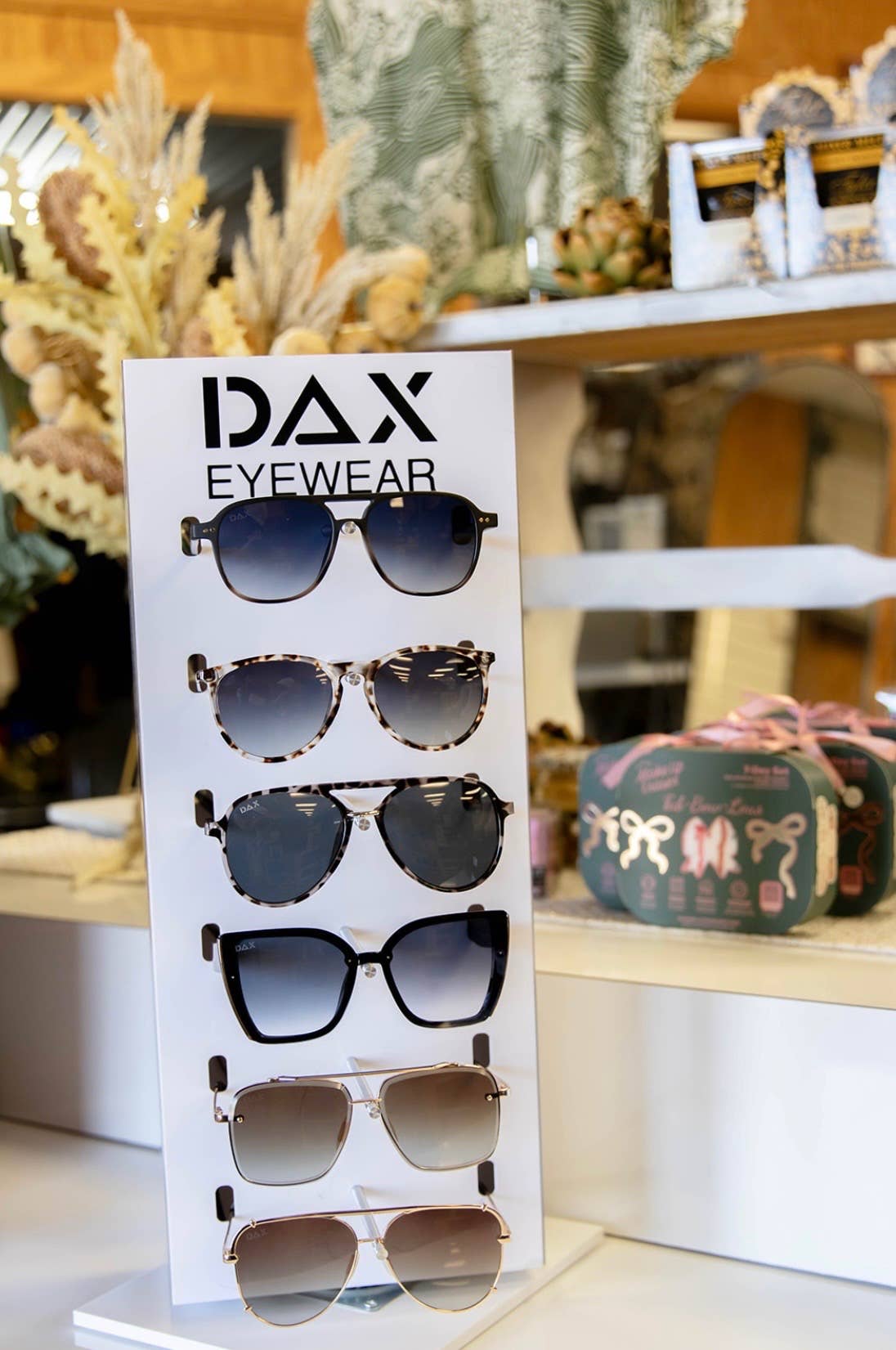 AXL - Unisex Geometric Aviator Polarized Sunglasses: Black