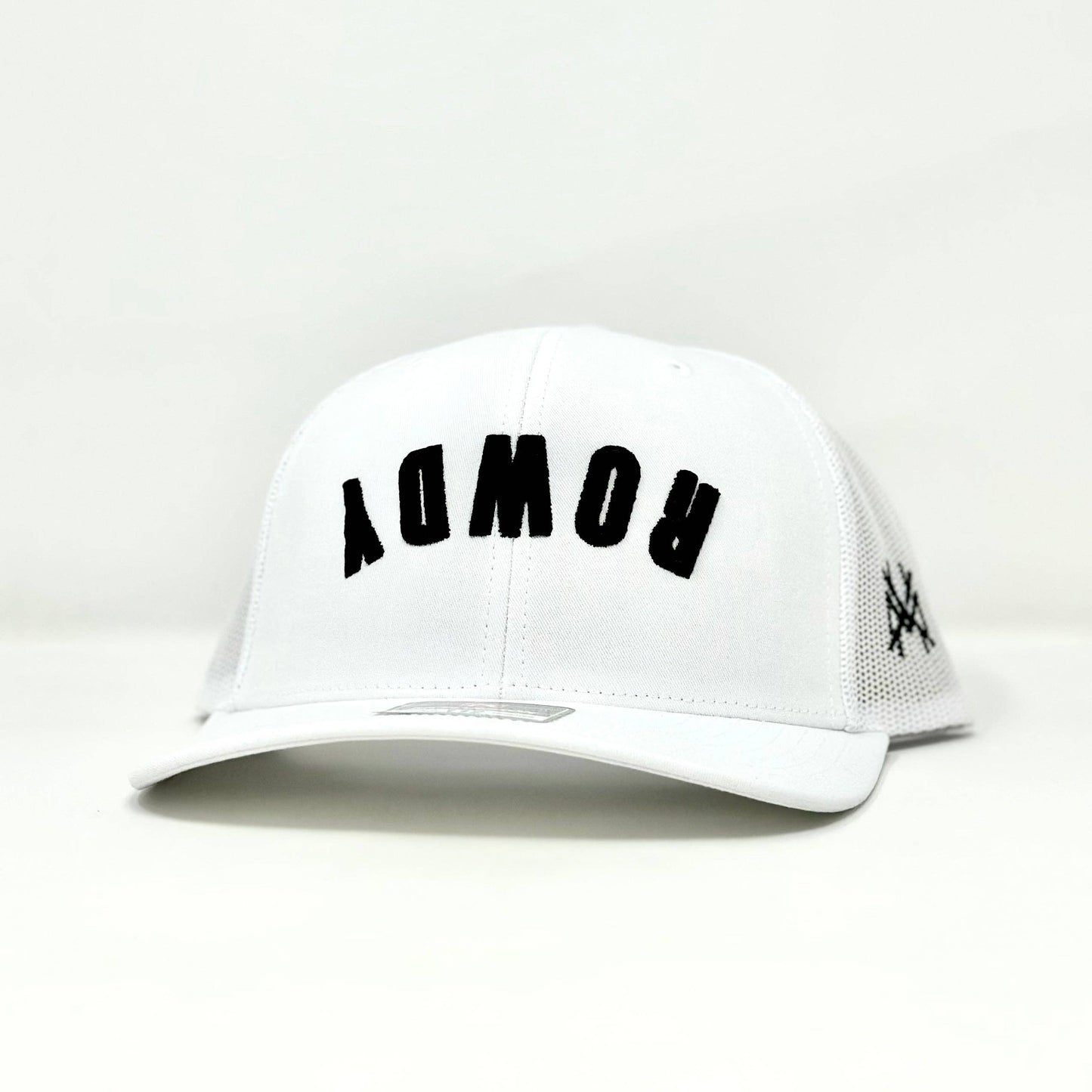 MHC ROWDY Trucker Hat: Black/White Otto