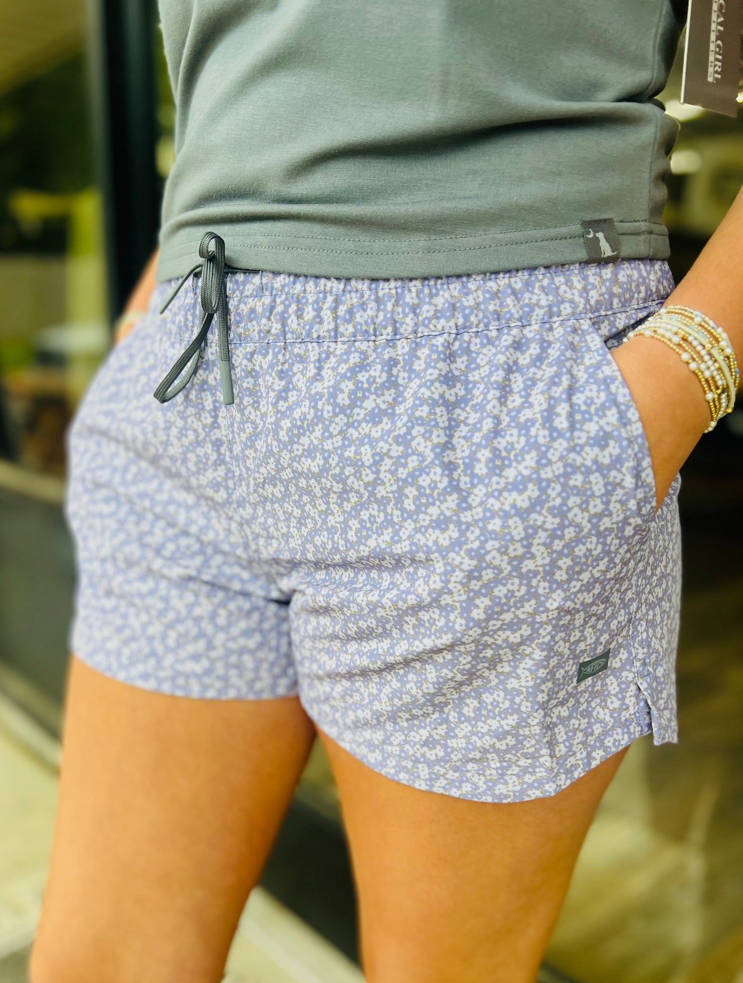 AFTCO - Woman's Strike Shorts Printed - Daybreak