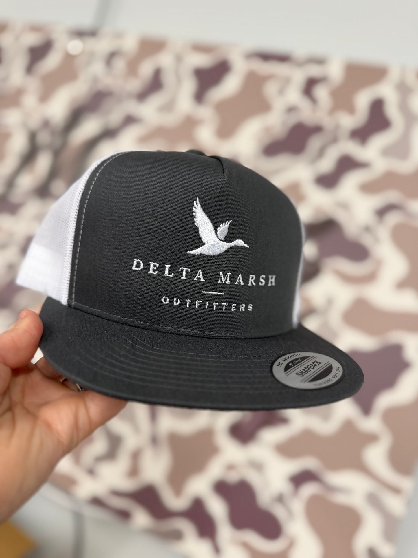 Delta Marsh Duck Block Logo - Yupoong SnapBack - Gray/White