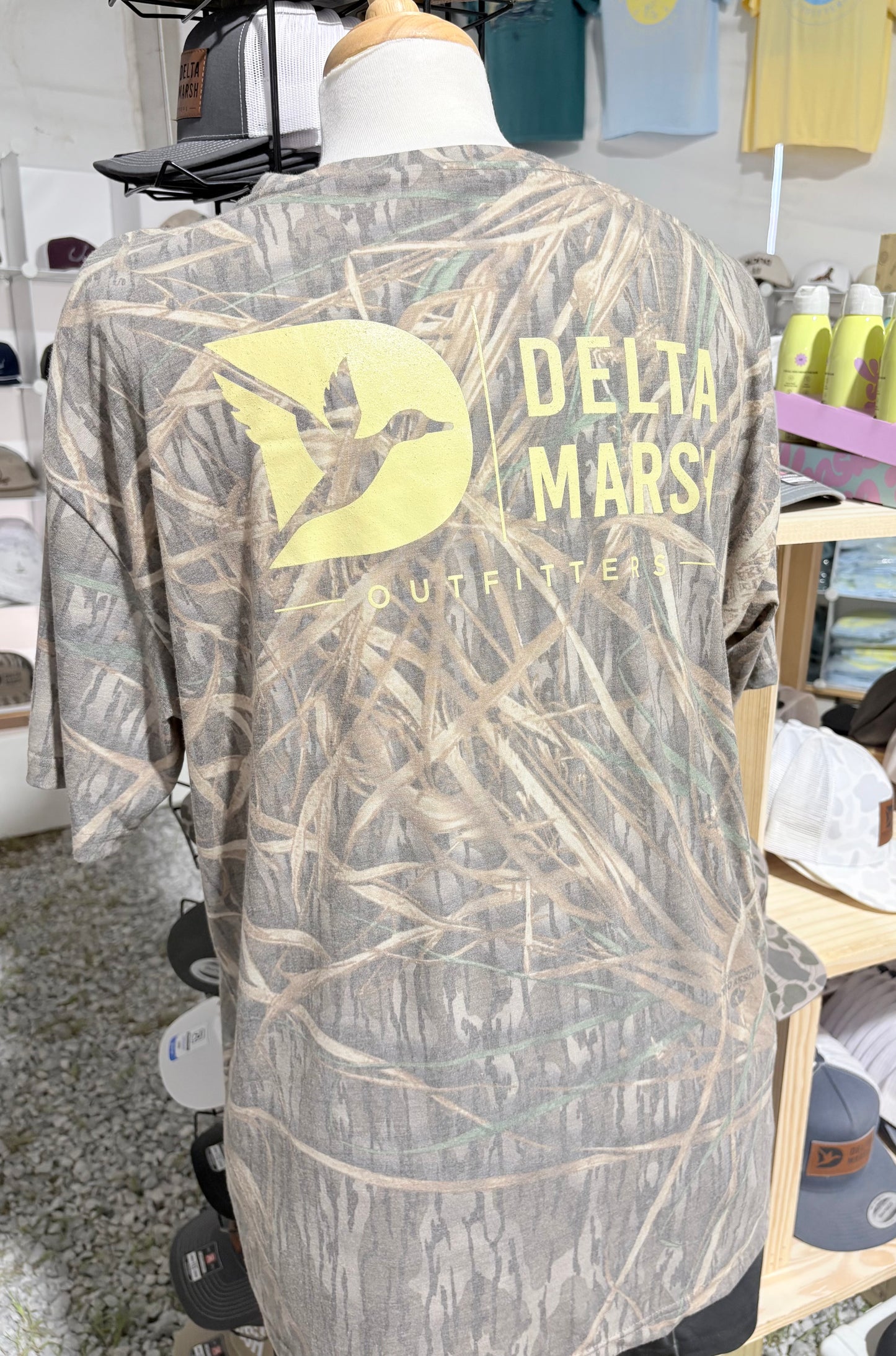 Adult Mossy Oak Flying Duck S/S Tee- Shadowgrass