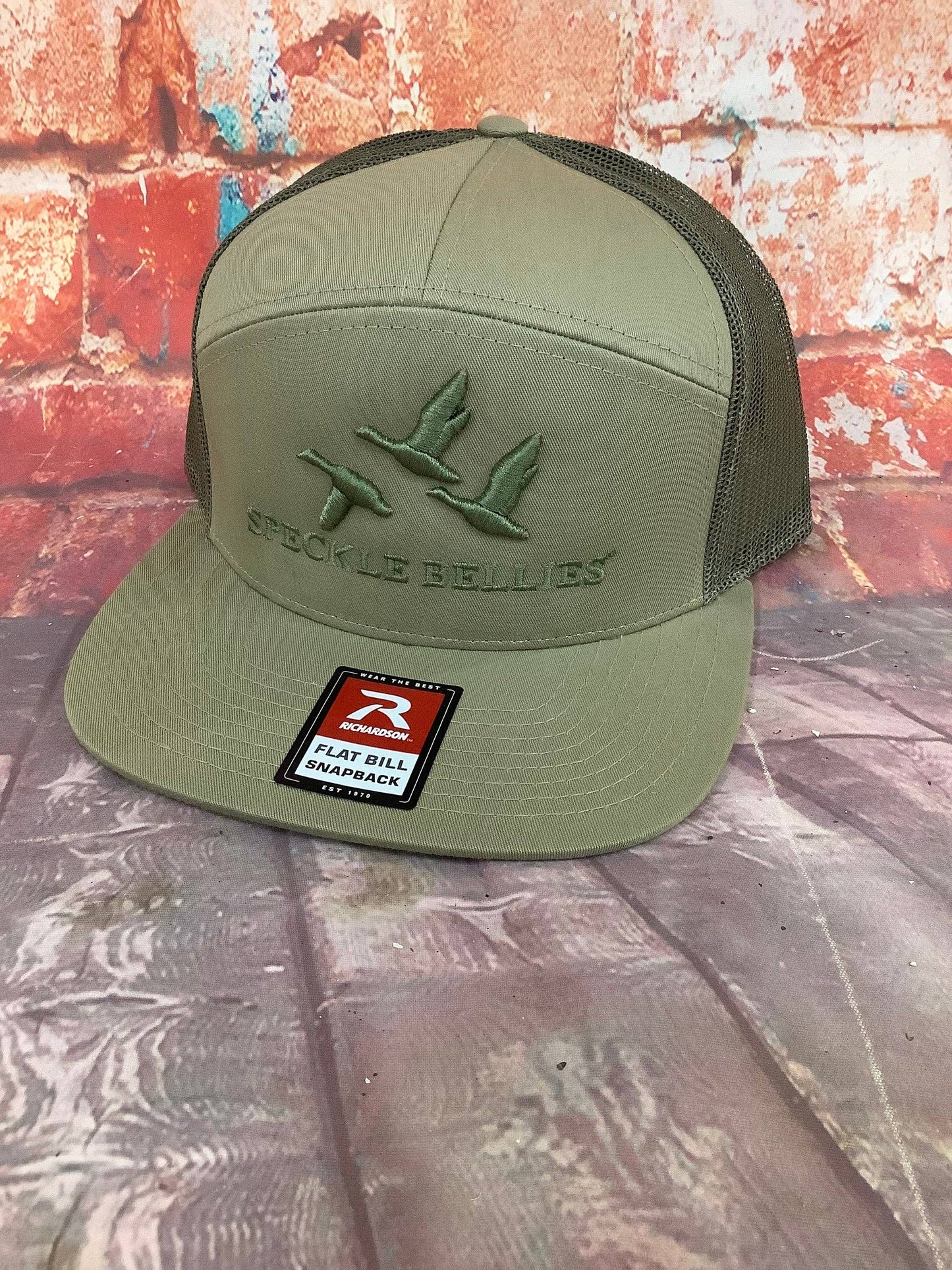 3G/3D Logo 7 Panel: Brackish/White