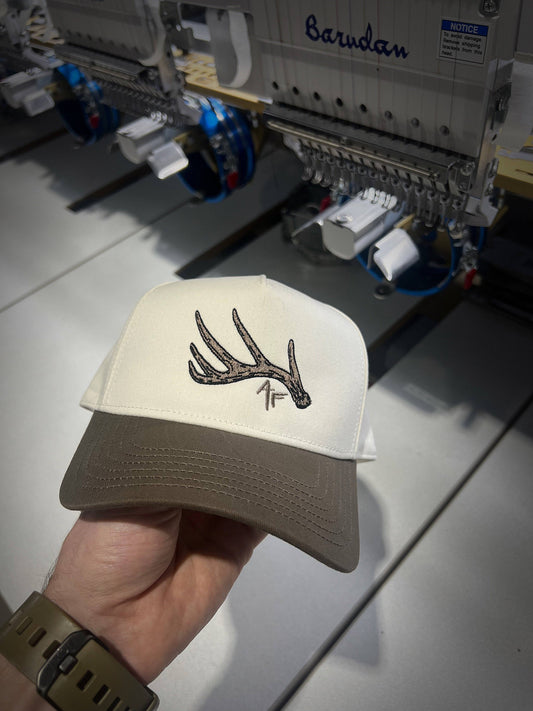 The Antler - Walnut/Cream