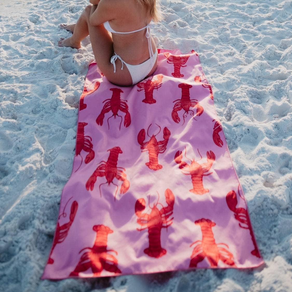 Lobster Wholesale Quick Dry Reversible Pool Towel: Pink