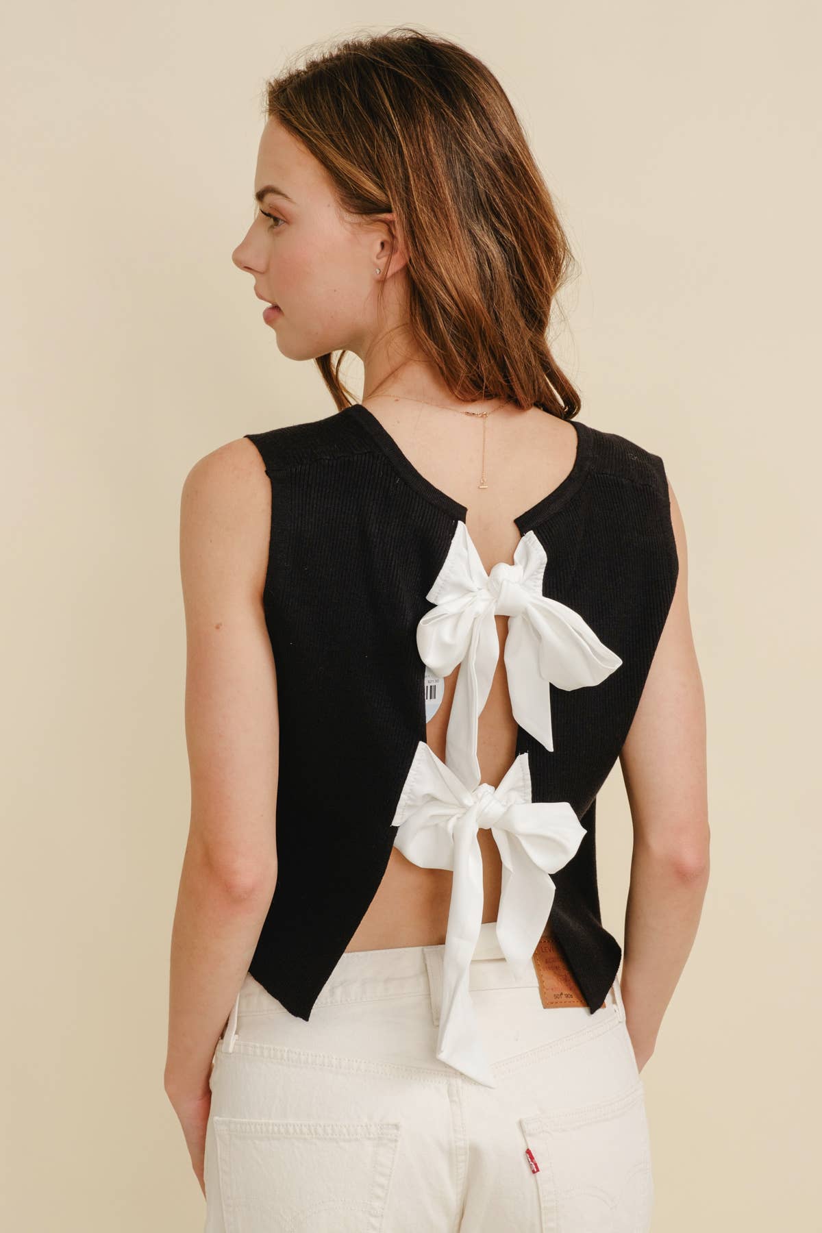 CSW17339 - BACK BOW TIE SLEEVELESS TOP: Crimson