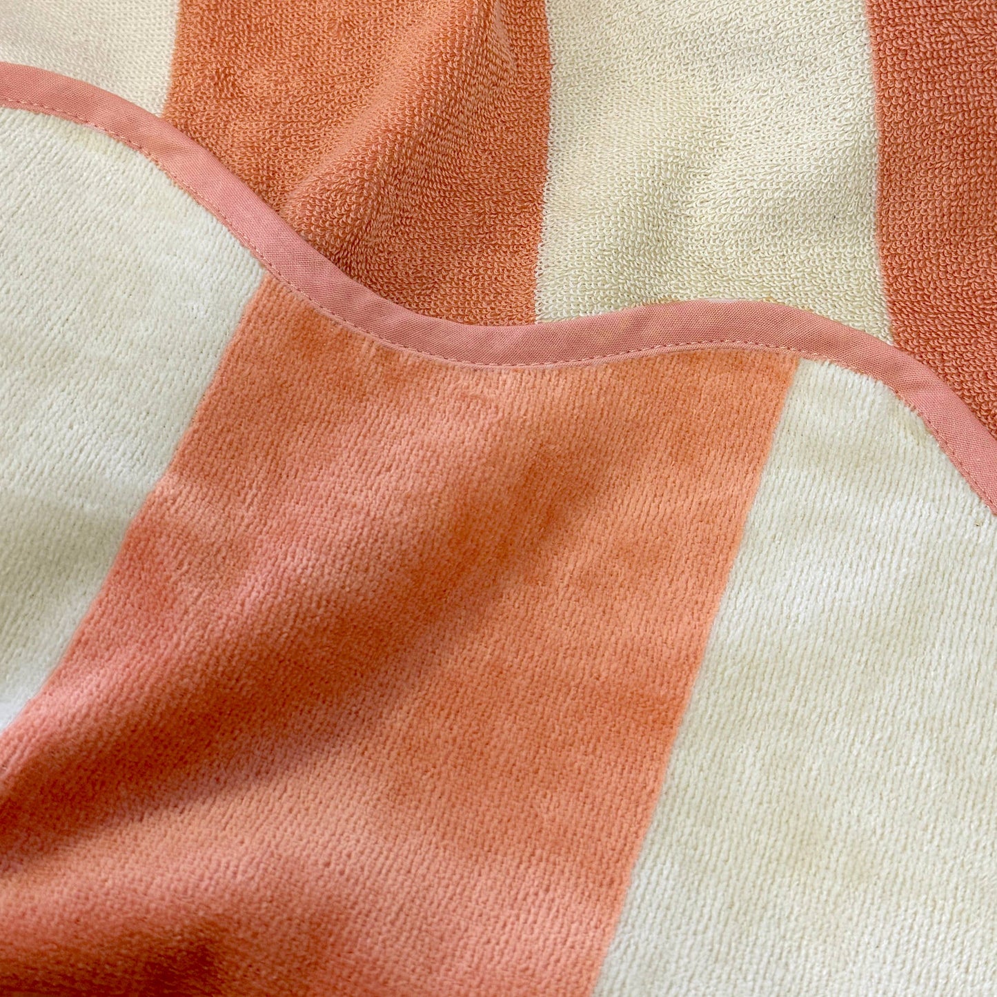 Large Scalloped Striped Beach Towel 90 x 170cm - 100% Cotton: Burnt Orange