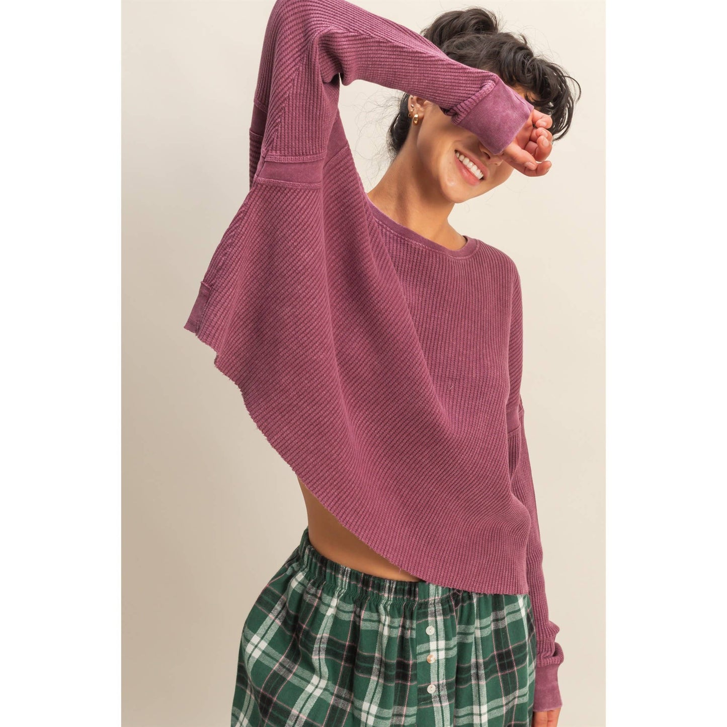 Open Back Textured Knit Long Sleeve Top: CHESTNUT