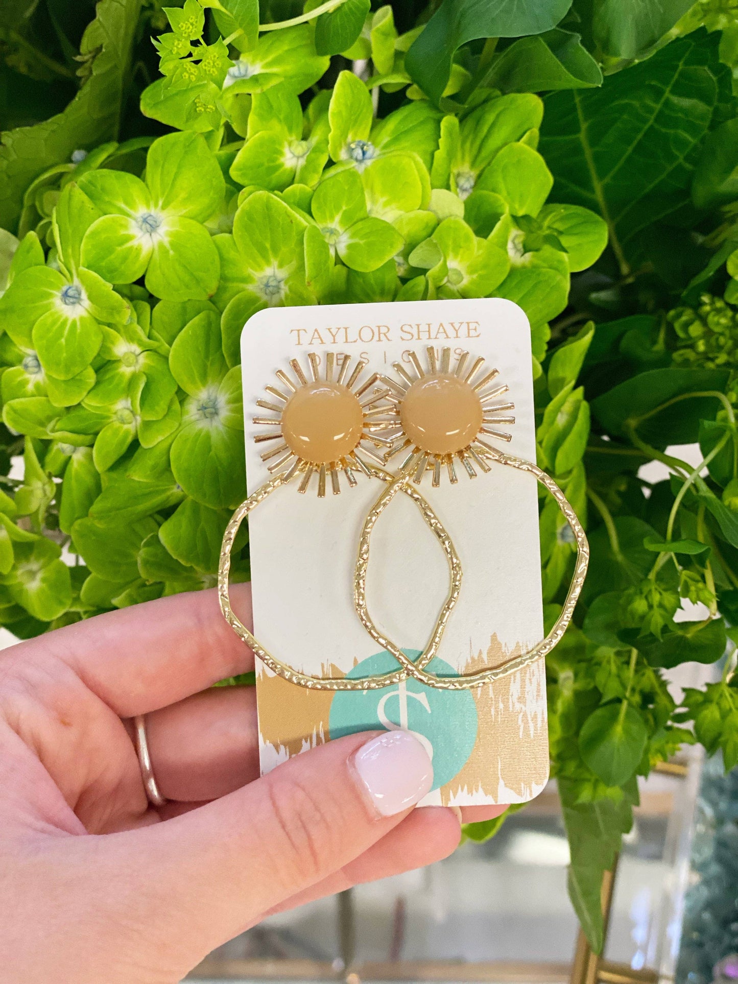 Colorful Sunburst Hoops: Mint