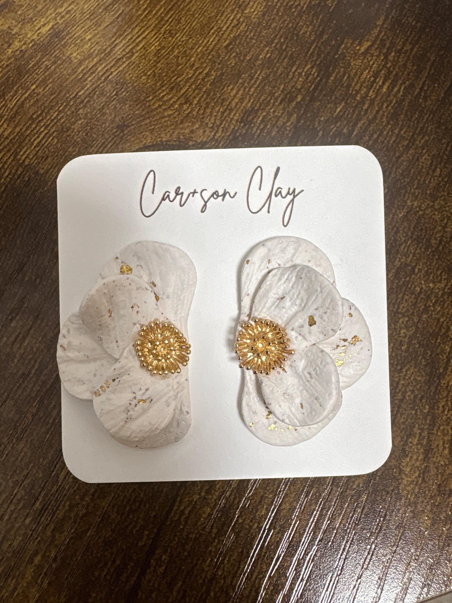 Car+son Clay Spring Half Flower Earrings