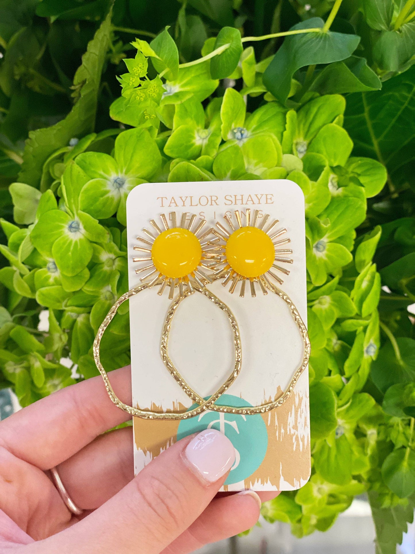 Colorful Sunburst Hoops: Mint