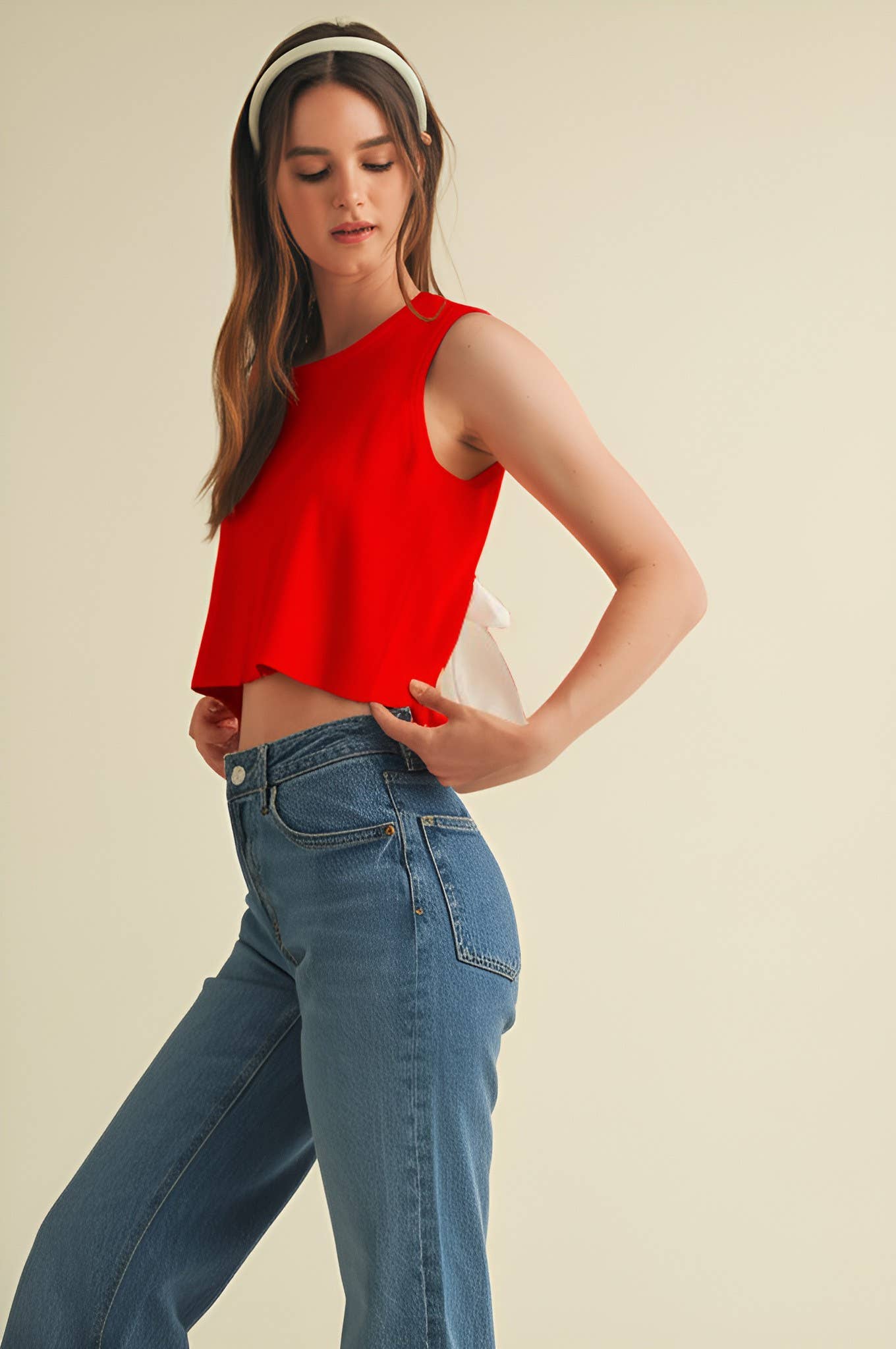 CSW17339 - BACK BOW TIE SLEEVELESS TOP: Crimson