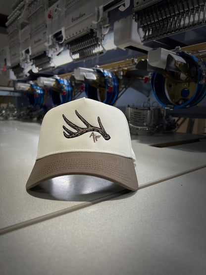 The Antler - Walnut/Cream