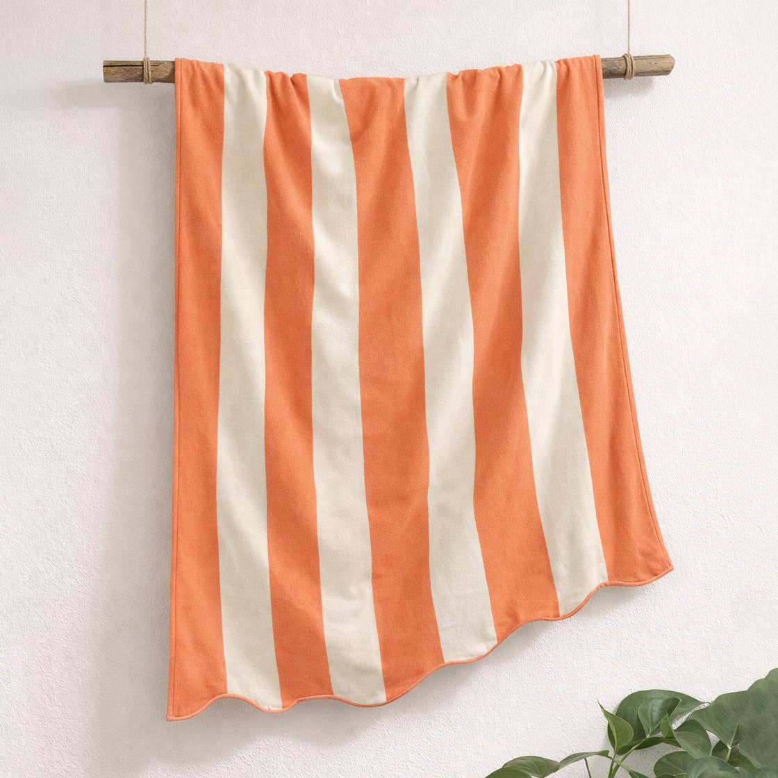 Large Scalloped Striped Beach Towel 90 x 170cm - 100% Cotton: Navy