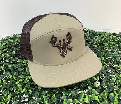 SB Camo Deer Hat: Khaki/Brown 7p