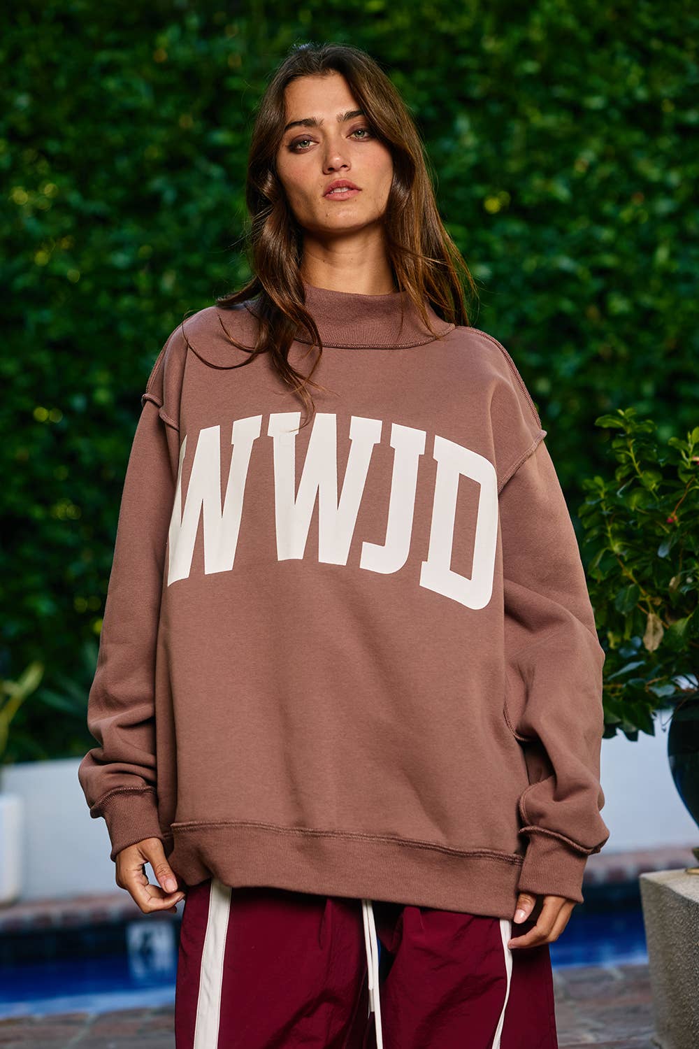 WWJD & AMEN' Reversible Mock Neck Sweatshirt: BROWN/CREAM