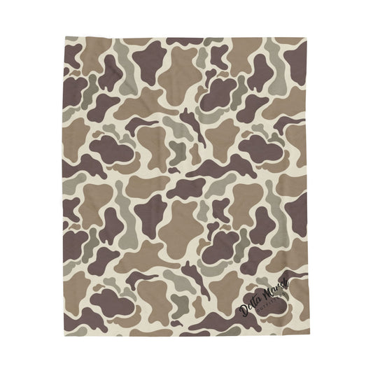 Delta Marsh Velveteen Plush Blanket