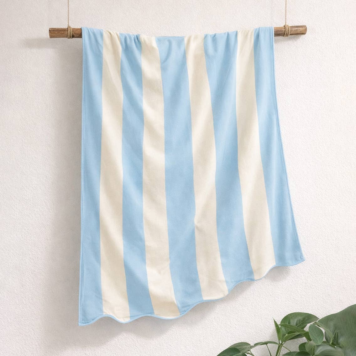 Large Scalloped Striped Beach Towel 90 x 170cm - 100% Cotton: Burnt Orange