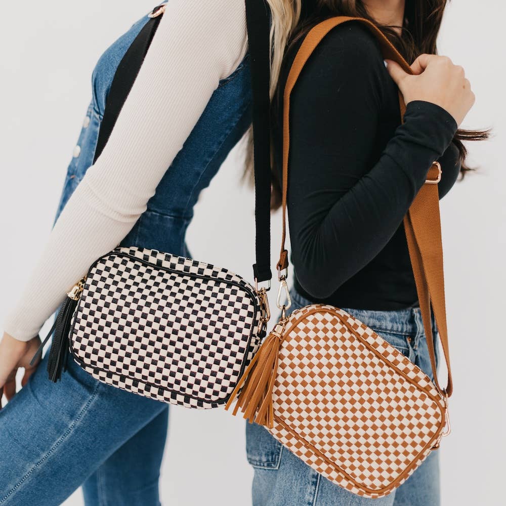 Woven Willow Camera Crossbody Bag: Cream