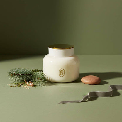 20 oz Heritage Candle: Burgundy