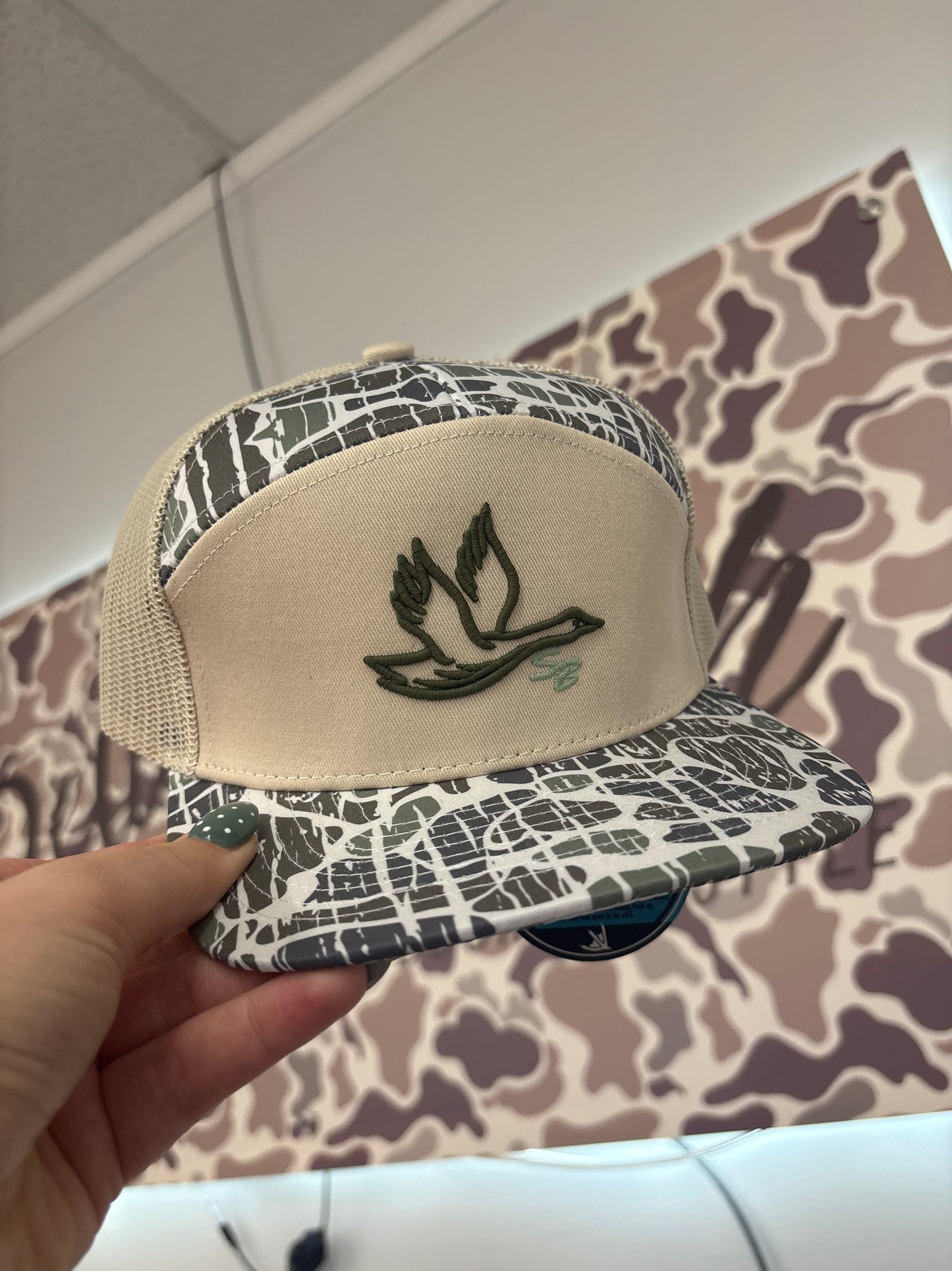 Speckle Bellies - Prep Goose SB hat Flatbill - Muddy Bottom Vein Camo 7 Panel