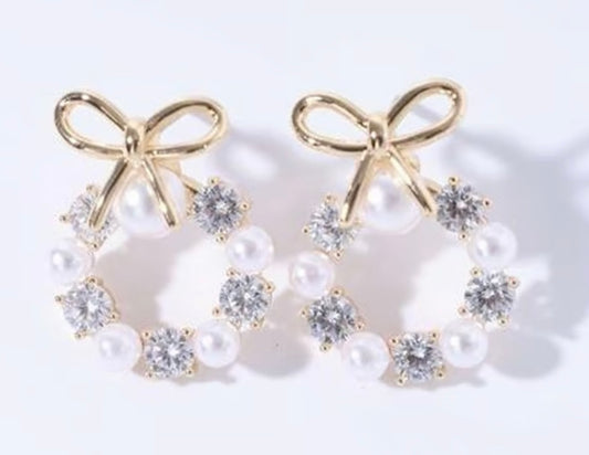 Michelle Mcdowell Glitzy Wreath Earrings