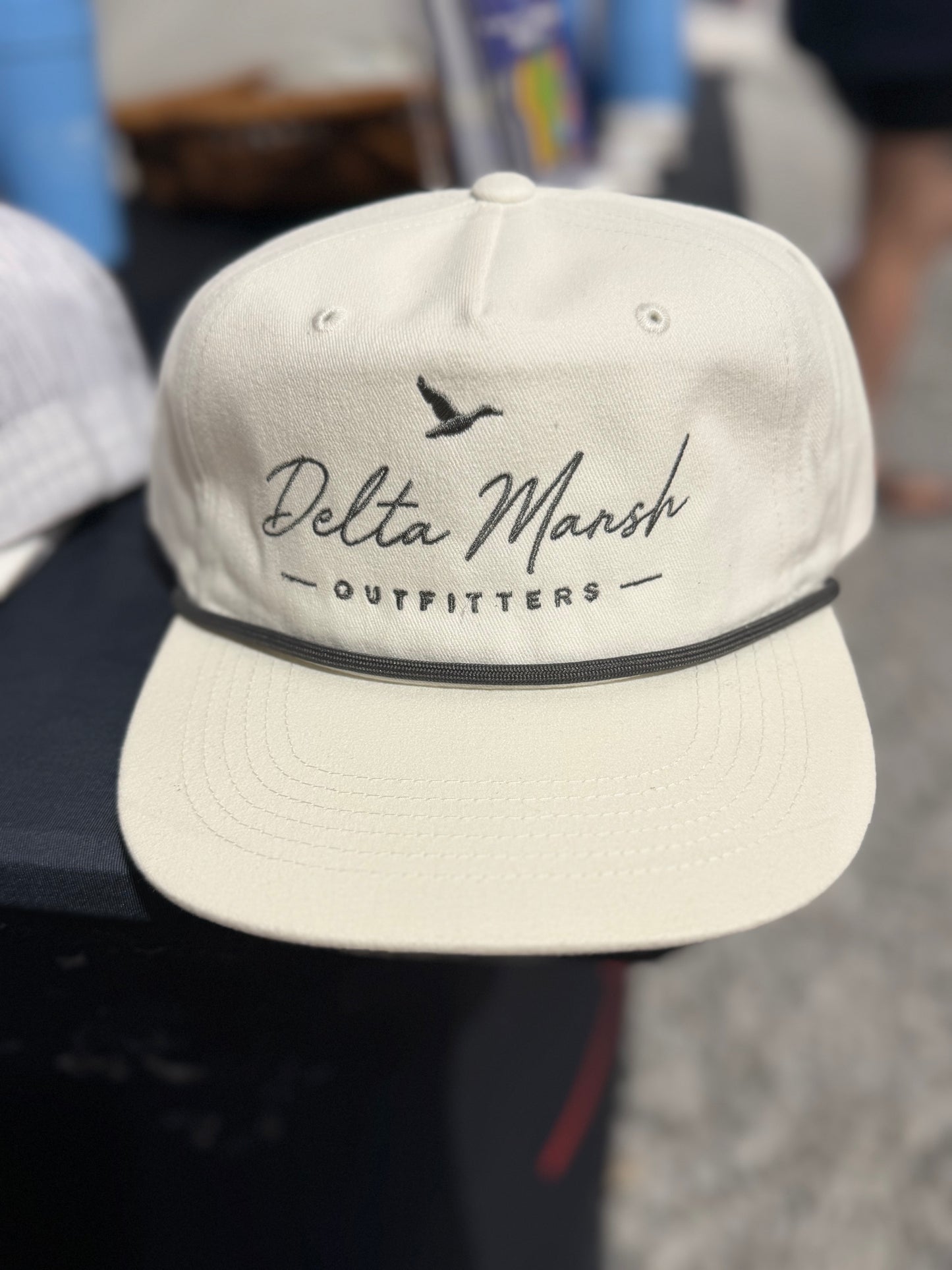 Delta Marsh Script  - Lost Hat - White/Grey ROPE
