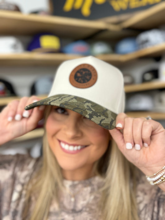 Delta Marsh - Leather OG Logo - Natural/Bottomland