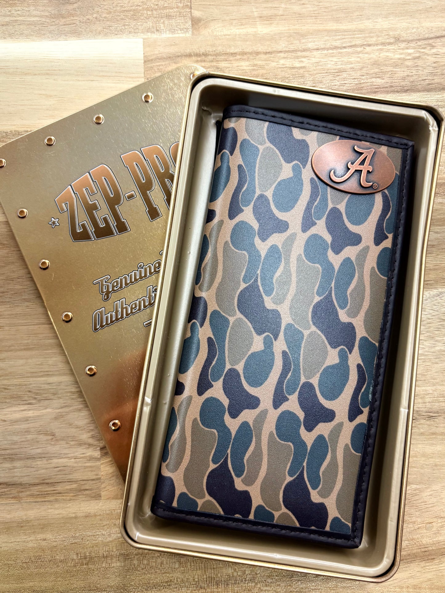 Alabama Crimson Tide Men's Secretary Old School Camo Leather Wallet.: Brown/Tan Camo