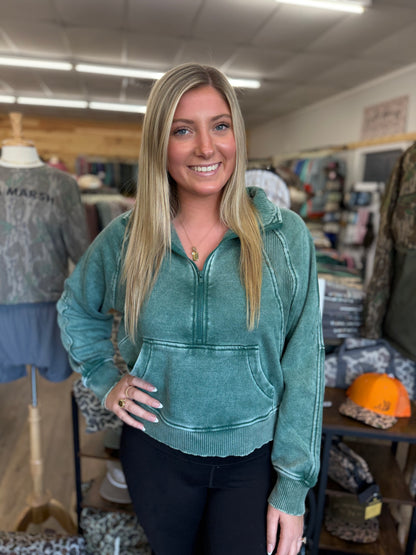 Acid washed half zip fleece pullover kangaroo pocket - DK Green