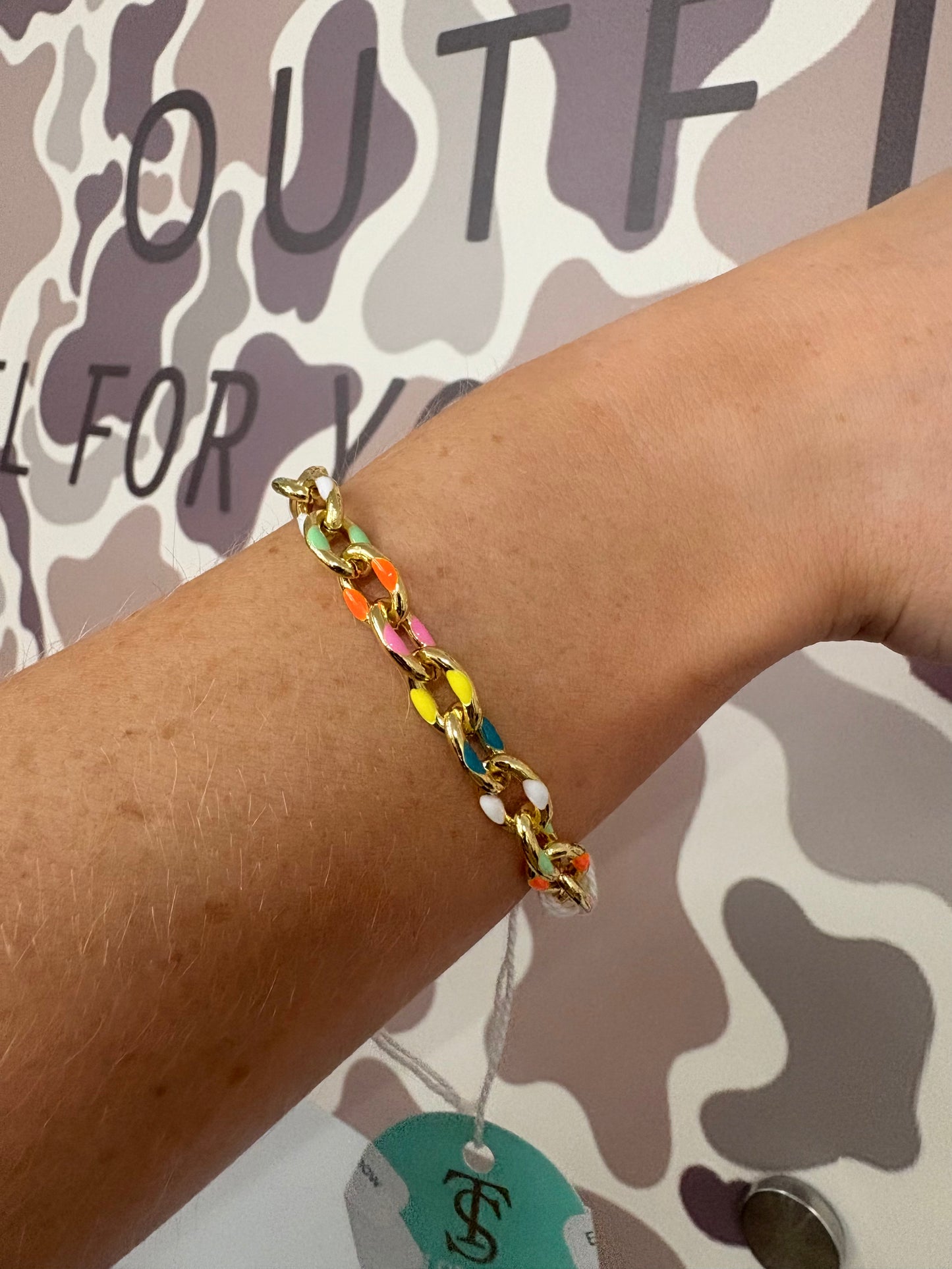 Ezzy Magnetic Bracelet: Rainbow
