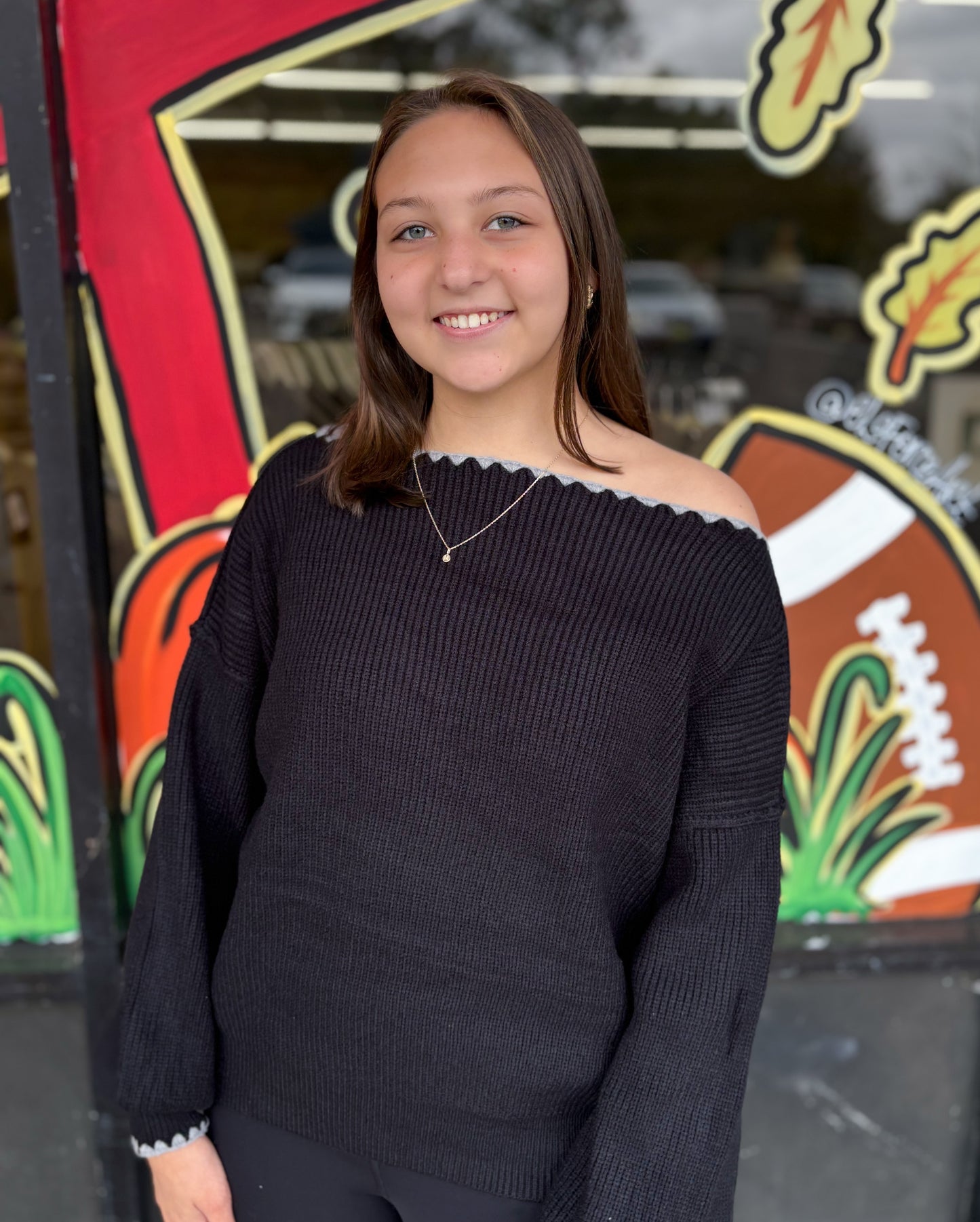 BOAT NECK TRIANGLE STITCH PUFF SLEEVE SWEATER: BLACK GREY