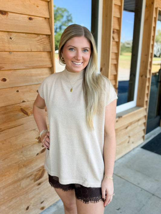 SOFT WOOL BLEND MOCK NECK SHORT SLEEVE SWEATER