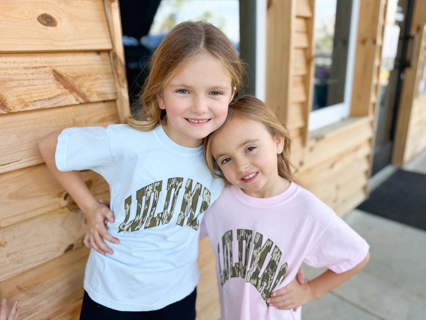 Youth Lulu Mac Blossom COMFORT COLORS MOSSY OAK TEE