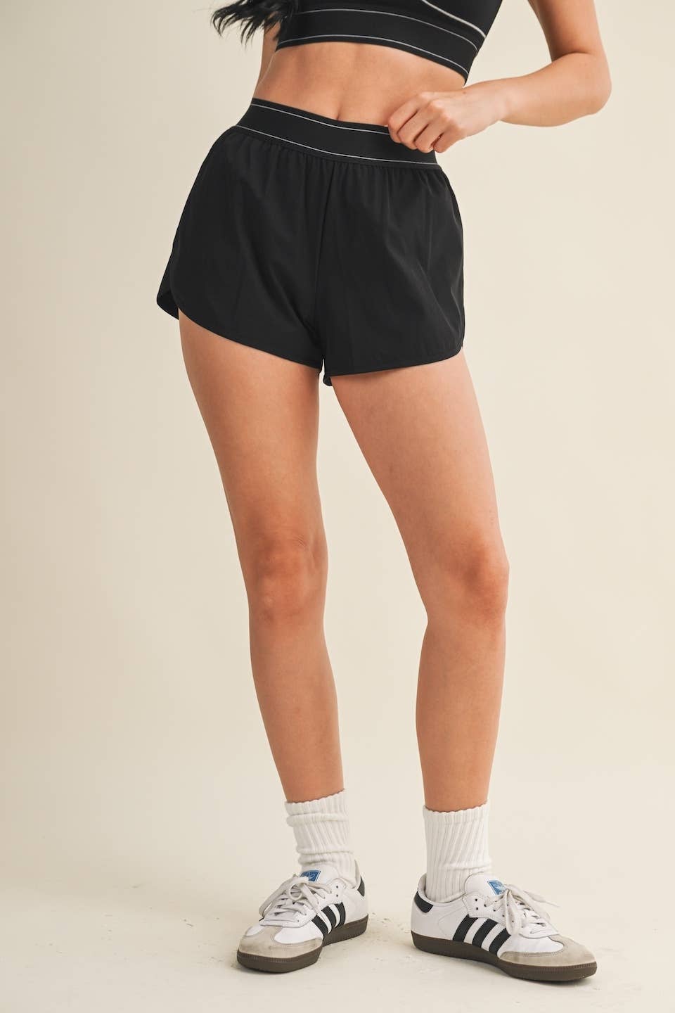 Lightweight Shorts with Elastic Waistband: Black