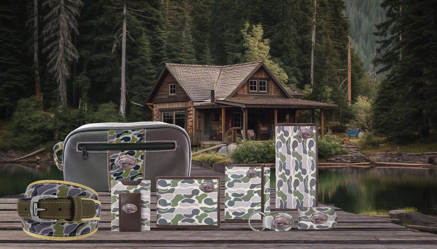 Bass Men's Secretary Old School Camo Leather Wallet.: Green/Gray Camo