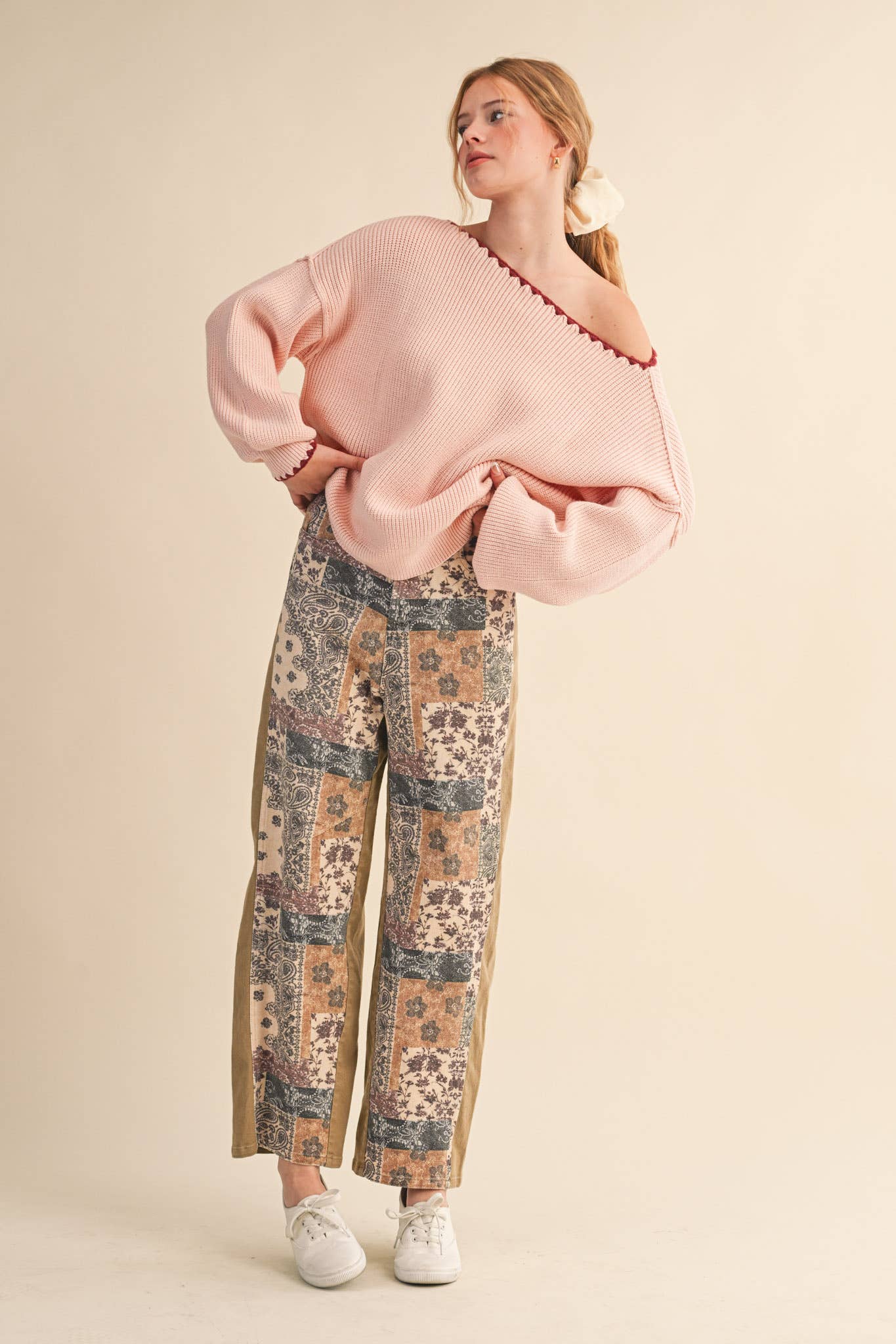 BOAT NECK TRIANGLE STITCH PUFF SLEEVE SWEATER MSW11245: CHOCOLATE CREAM