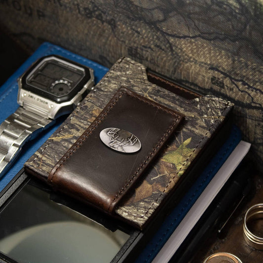 Buck Magnetic Leather Slim Wallet: Mossy Oak