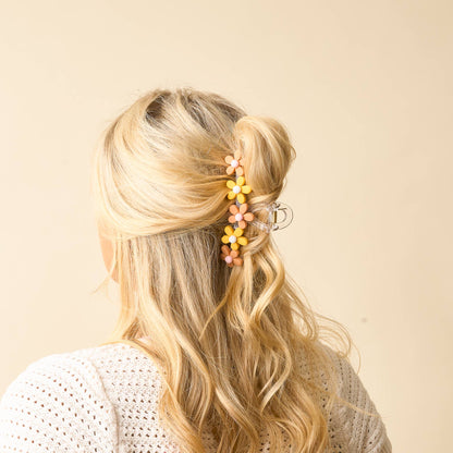Daisy Claw Clip-Peachy