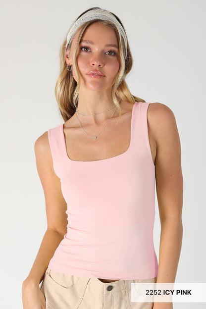 NS8446 - Clean Line Square Top: 2253 Pale Banana