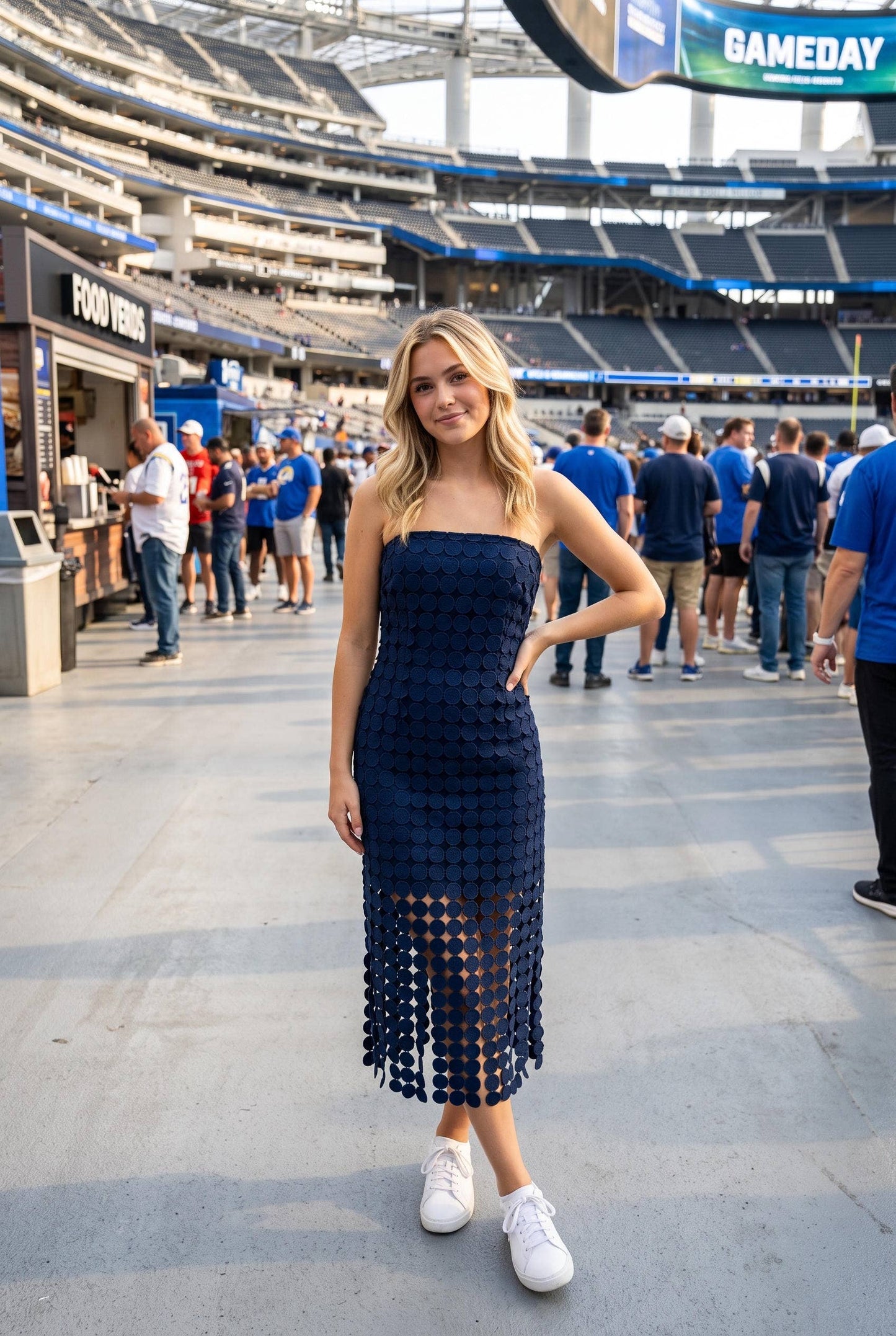 Strapless circle Lace Fringe Midi Tube Dress: NAVY