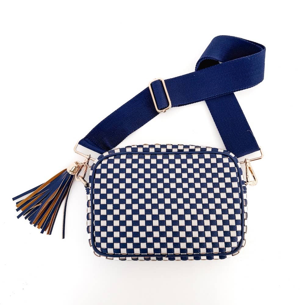Woven Willow Camera Crossbody Bag: Cream