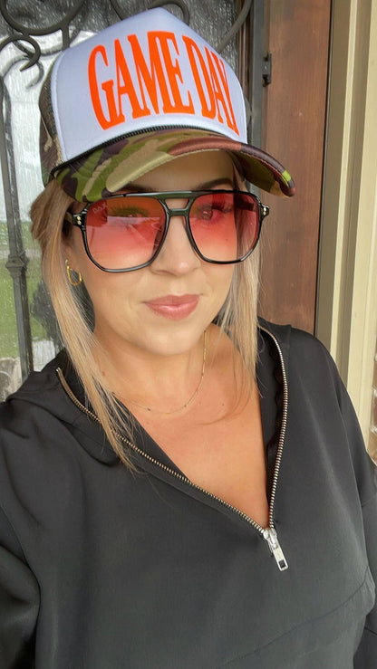 Skye - Unisex Oversized Aviator: Amber