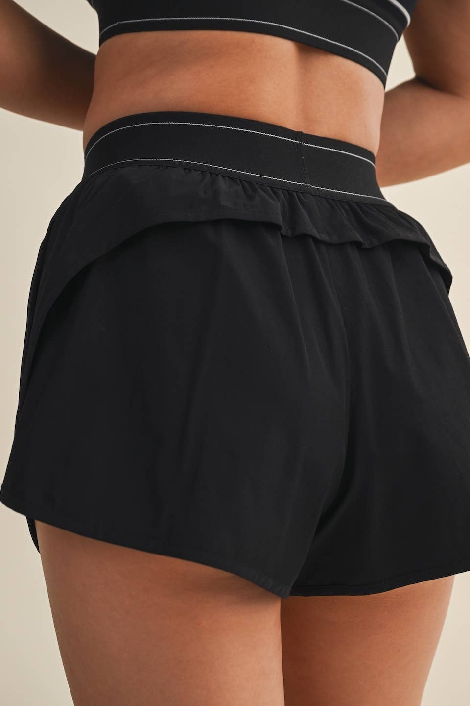 Lightweight Shorts with Elastic Waistband: Black